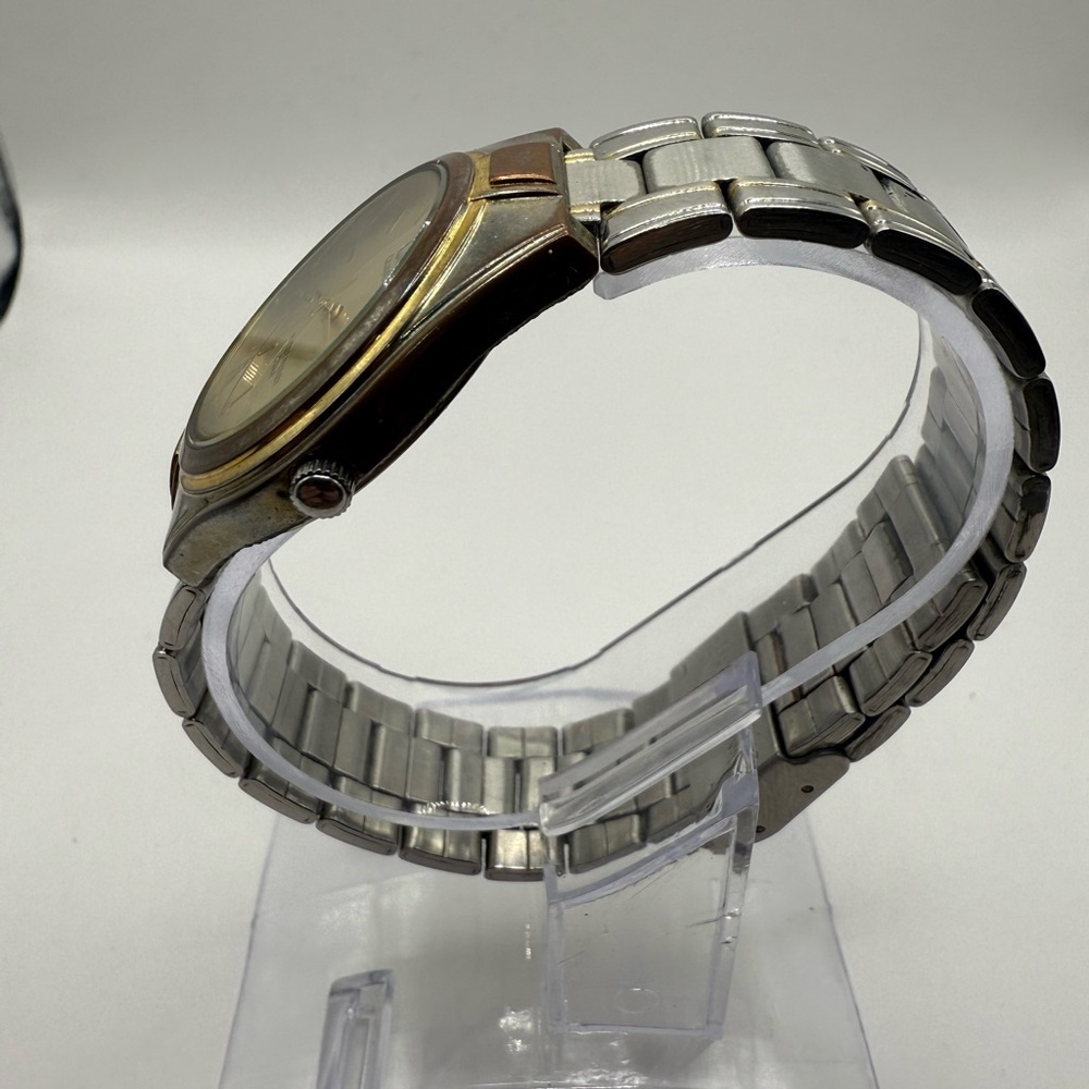 Q&Q by Citizen Women's Watch 32MM 2-Tone Bracelet Dial Wrist (New Battery) - Picture 6 of 10